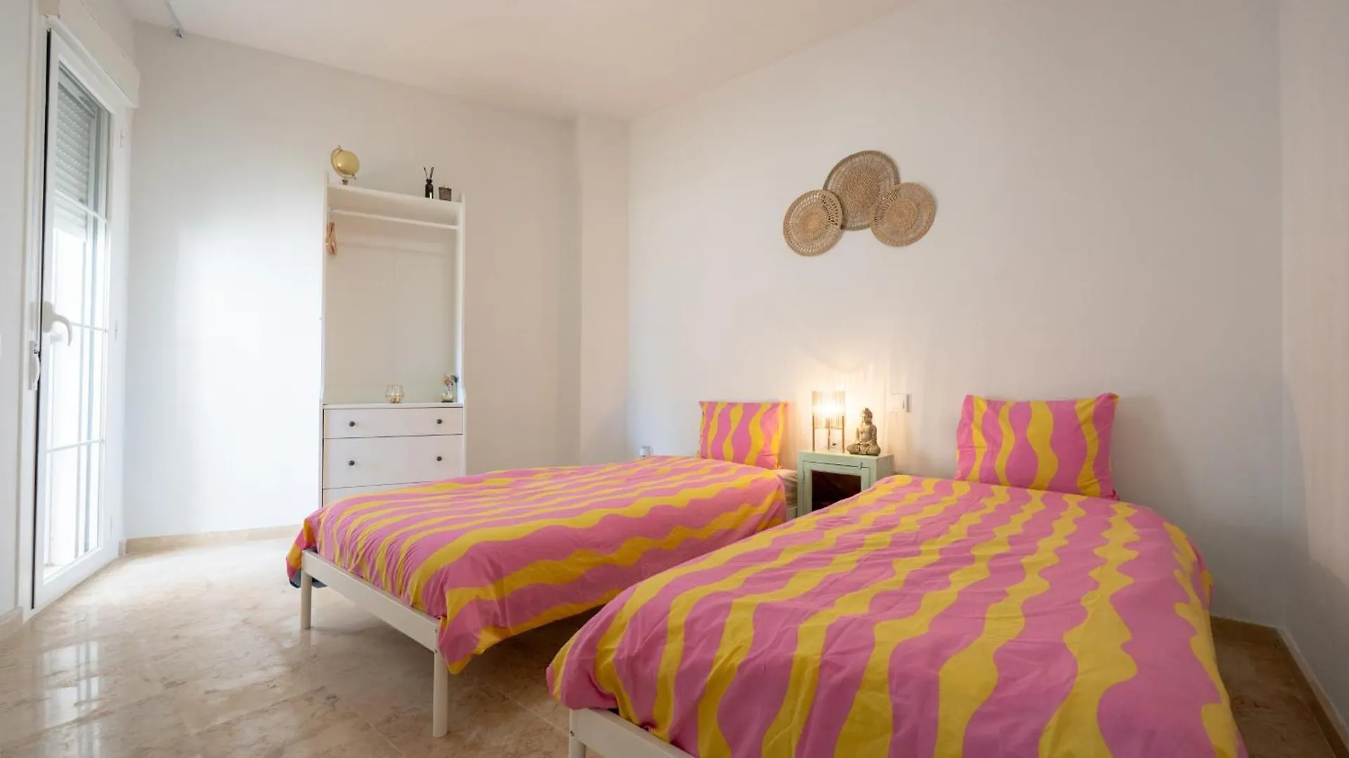 Small Oasis Manilva - Cozy Apartment Spain