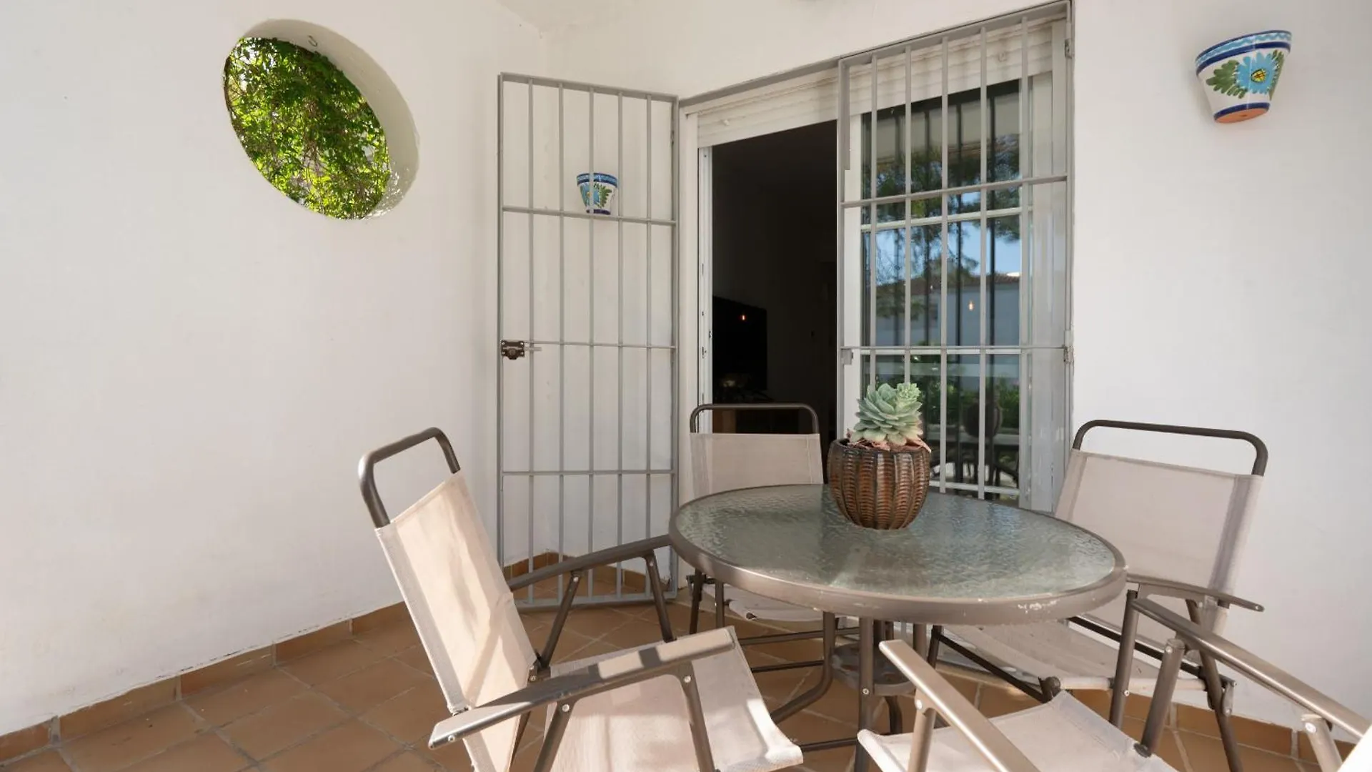 Small Oasis Manilva - Cozy Apartment