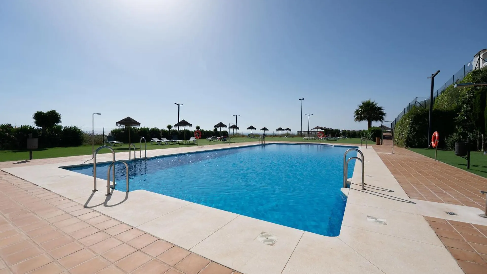 Small Oasis Manilva - Cozy Apartment 0*,  إسبانيا